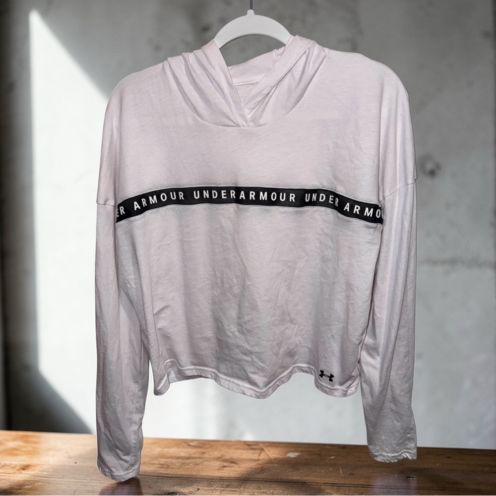 Women Under Armour Womens cropped white and Black Hoodie Pullover Size XL